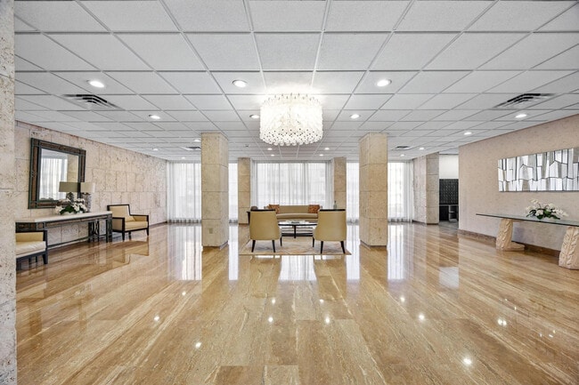 Building Photo - 1950 S Ocean Dr