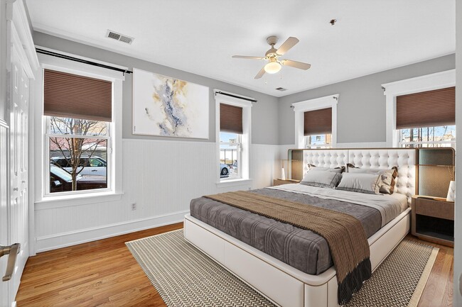 Building Photo - 608 Bramhall Ave