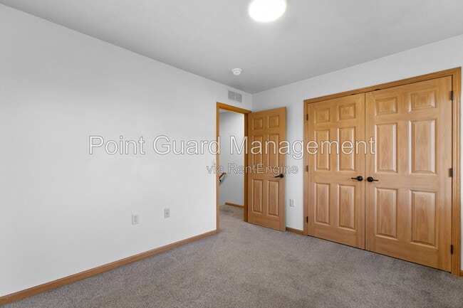 Building Photo - 2600 N Career Ave