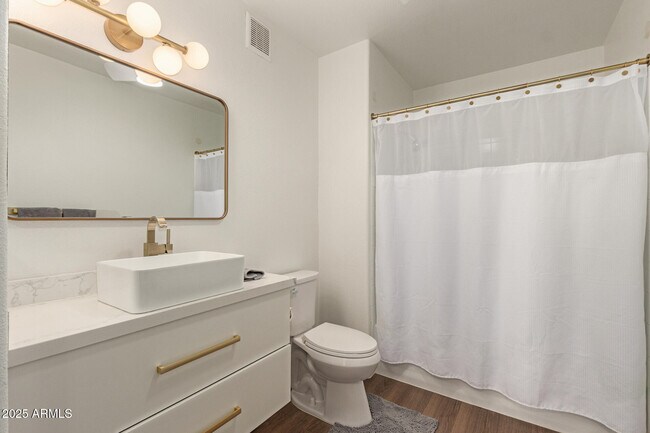 Building Photo - 20100 N 78th Pl