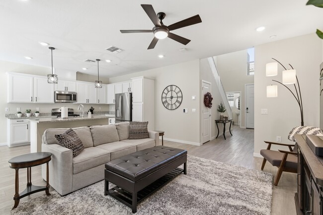 Building Photo - 737 E Beauchamp Dr