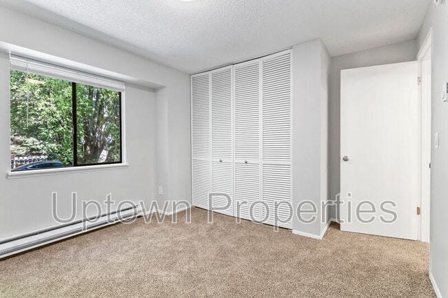 Building Photo - 252 Cervantes Cir