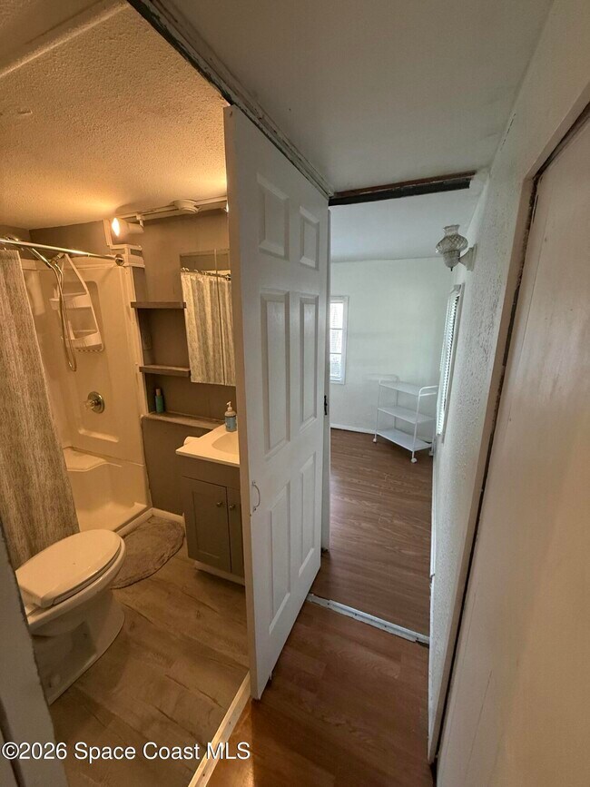 Building Photo - 325 Marseilles Dr