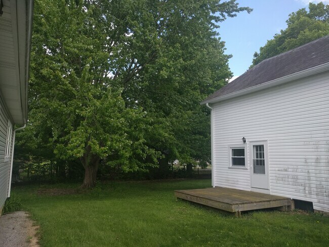 Rear - 212 William St