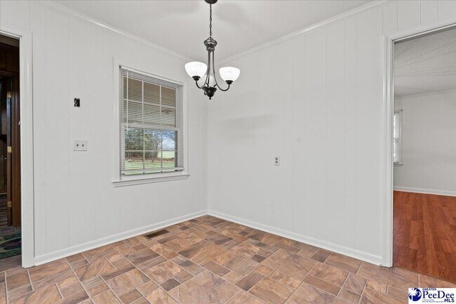 Building Photo - 2223 Camlin Ln