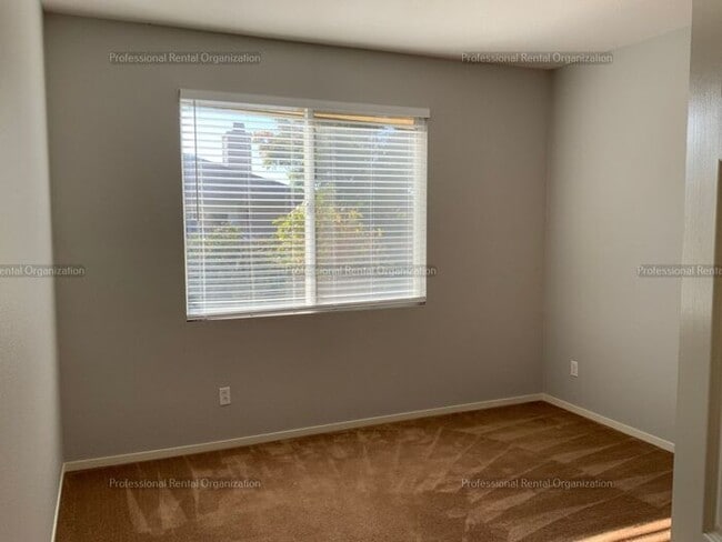 Building Photo - Your New Home Awaits: 3-Bedroom Beauty in ...