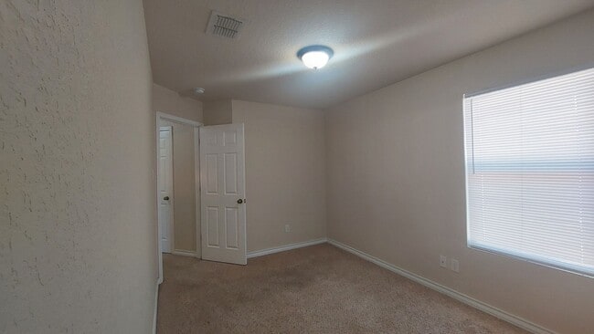 Building Photo - Wurzbach Heights Townhome for Rent ~ 3 Bedroom corner Unit with Private Yard and Garage