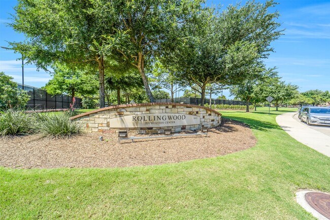 Building Photo - 28606 Rolling Ridge Dr