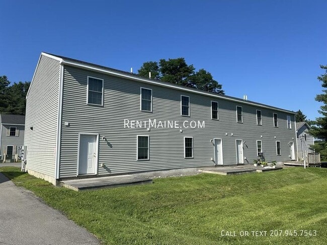 Building Photo - 11 Basketball Ct