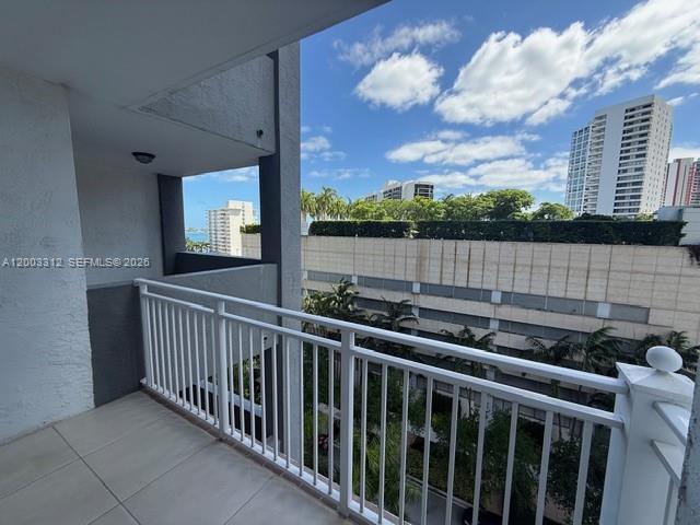 Building Photo - 185 SE 14th Terrace