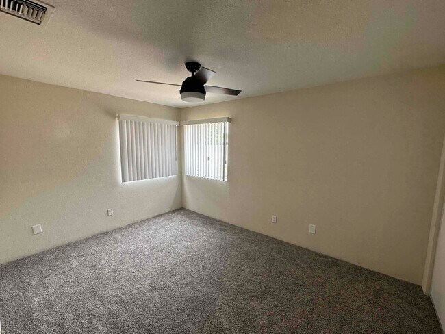 Building Photo - 2540 W Falbrook Way