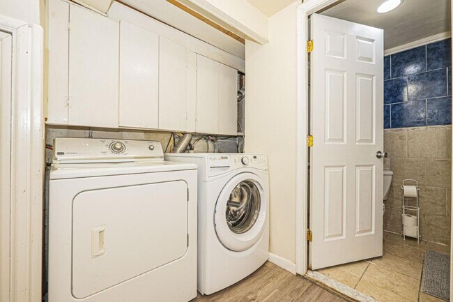 Building Photo - 8411 Potomac Ave