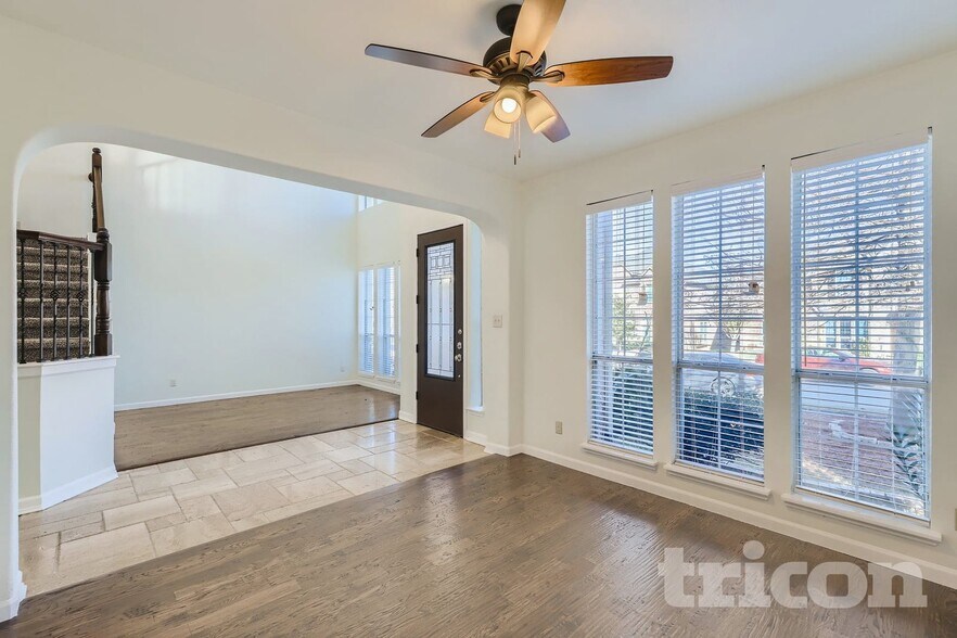 Building Photo - 12069 Brownwood Dr