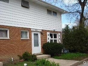 Building Photo - 822 Skokie Blvd