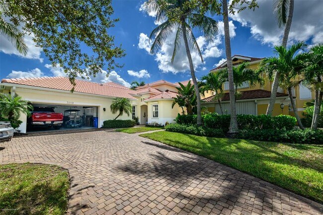Primary Photo - 3209 Sunset Key Cir