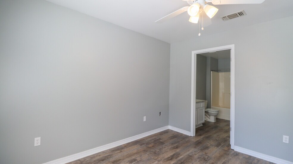 Building Photo - 4408 30th 1/2 St