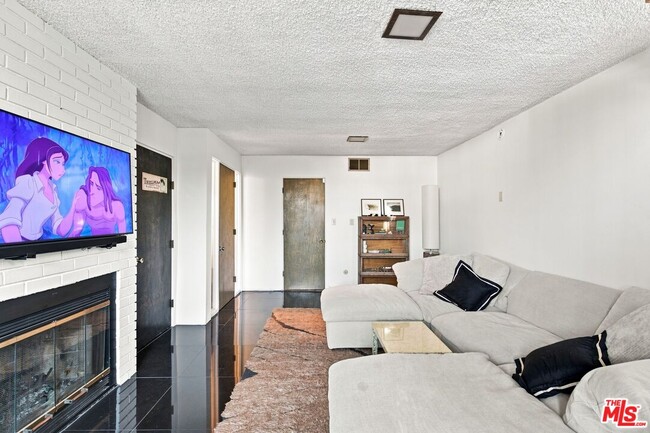 Building Photo - 936 Fortune Way
