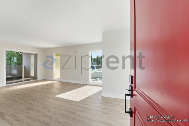 Building Photo - 4142 E Calle Redonda