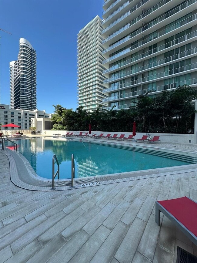 Building Photo - 1100 S Miami Ave