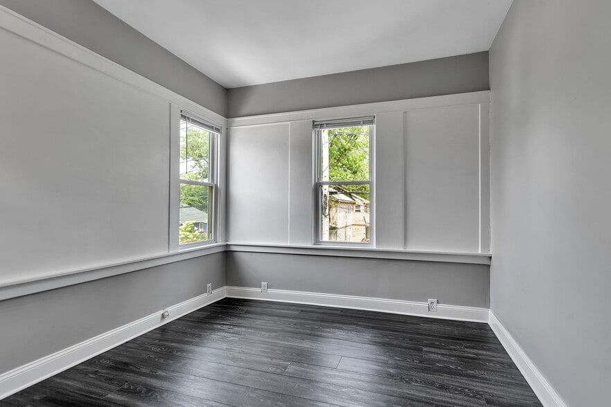 Building Photo - 36 Callodine Ave