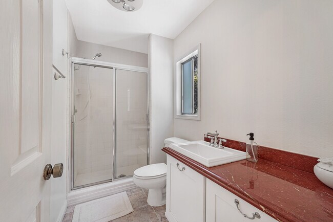 Building Photo - 5845 Topanga Canyon Pl