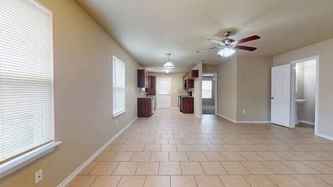 Building Photo - 812 Parkplace Ridge