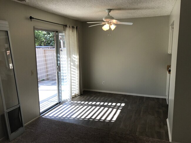 Building Photo - 440 W Santa Barbara St