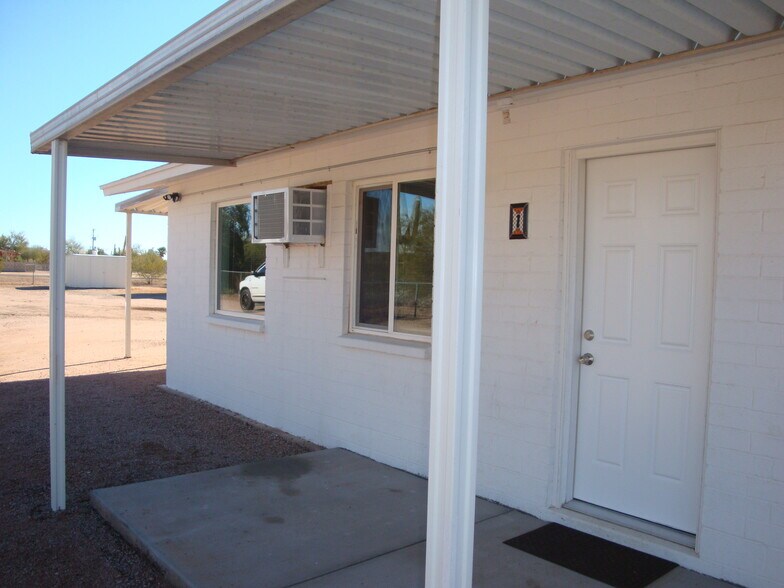 Building Photo - 510 N Ironwood Dr