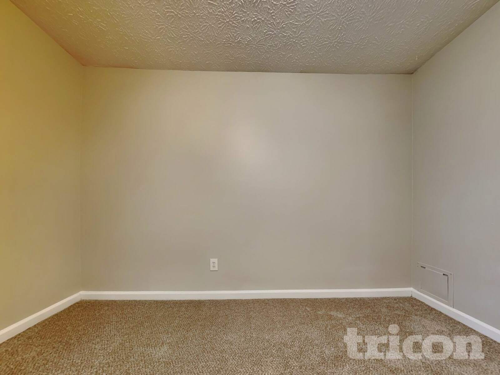 Building Photo - 3625 Cobblestone Dr