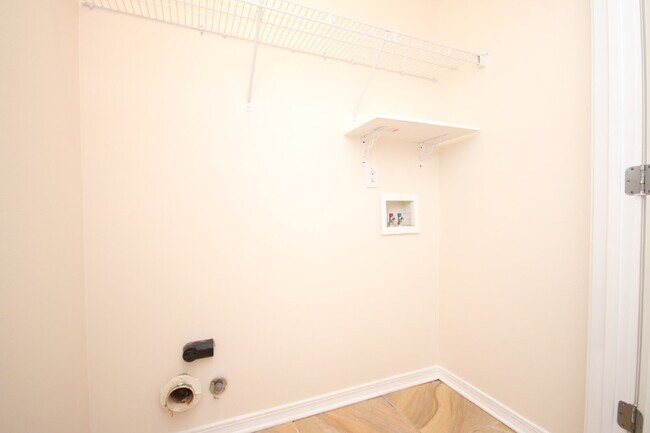 Building Photo - Updated 3BR/2BA Brick Home in Ashley Place...
