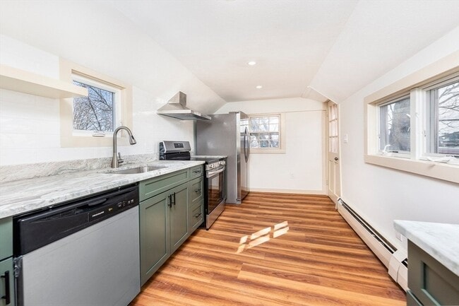 Building Photo - 108 Washington St