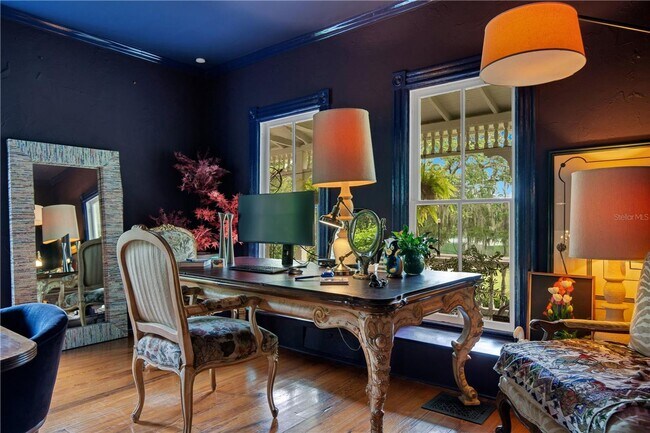 Building Photo - Queen Anne Victorian Estate