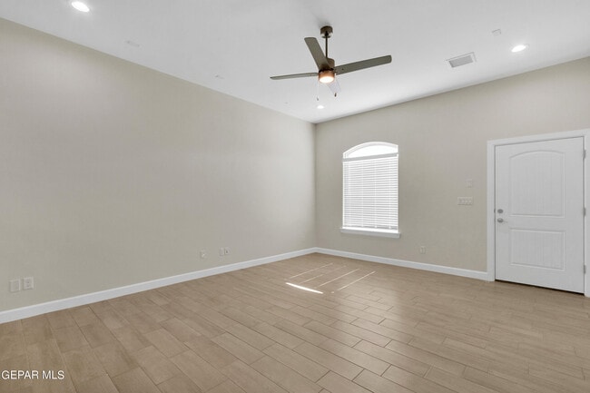 Building Photo - 13931 Sky Harbor Ave