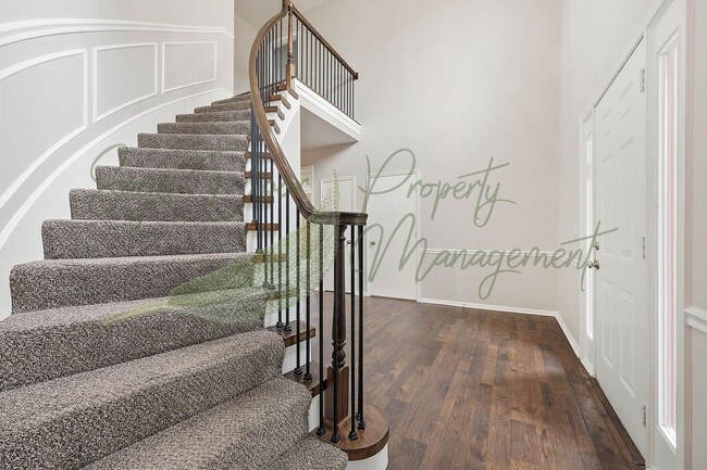 Building Photo - BEAUTIFUL HOME AVAILABLE NOW!!
