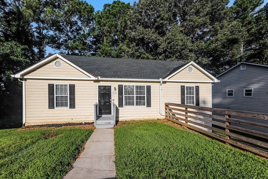 Primary Photo - 9179 Fairway Ct