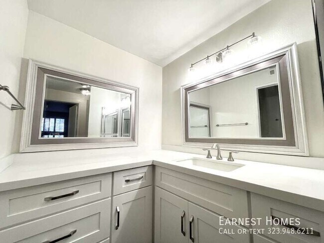 Building Photo - 3480 Barham Blvd