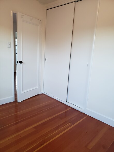 Bedroom1/office1 sliding closet doors - 1022 N Parish Pl