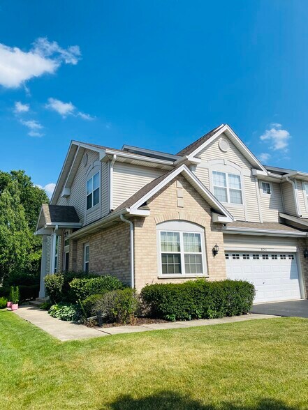 Building Photo - 9241 Waterfall Glen Blvd