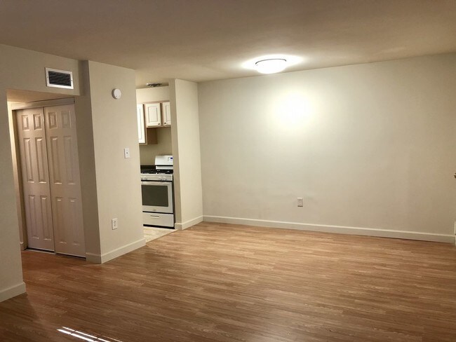 Building Photo - 3810 Chamberlayne Ave