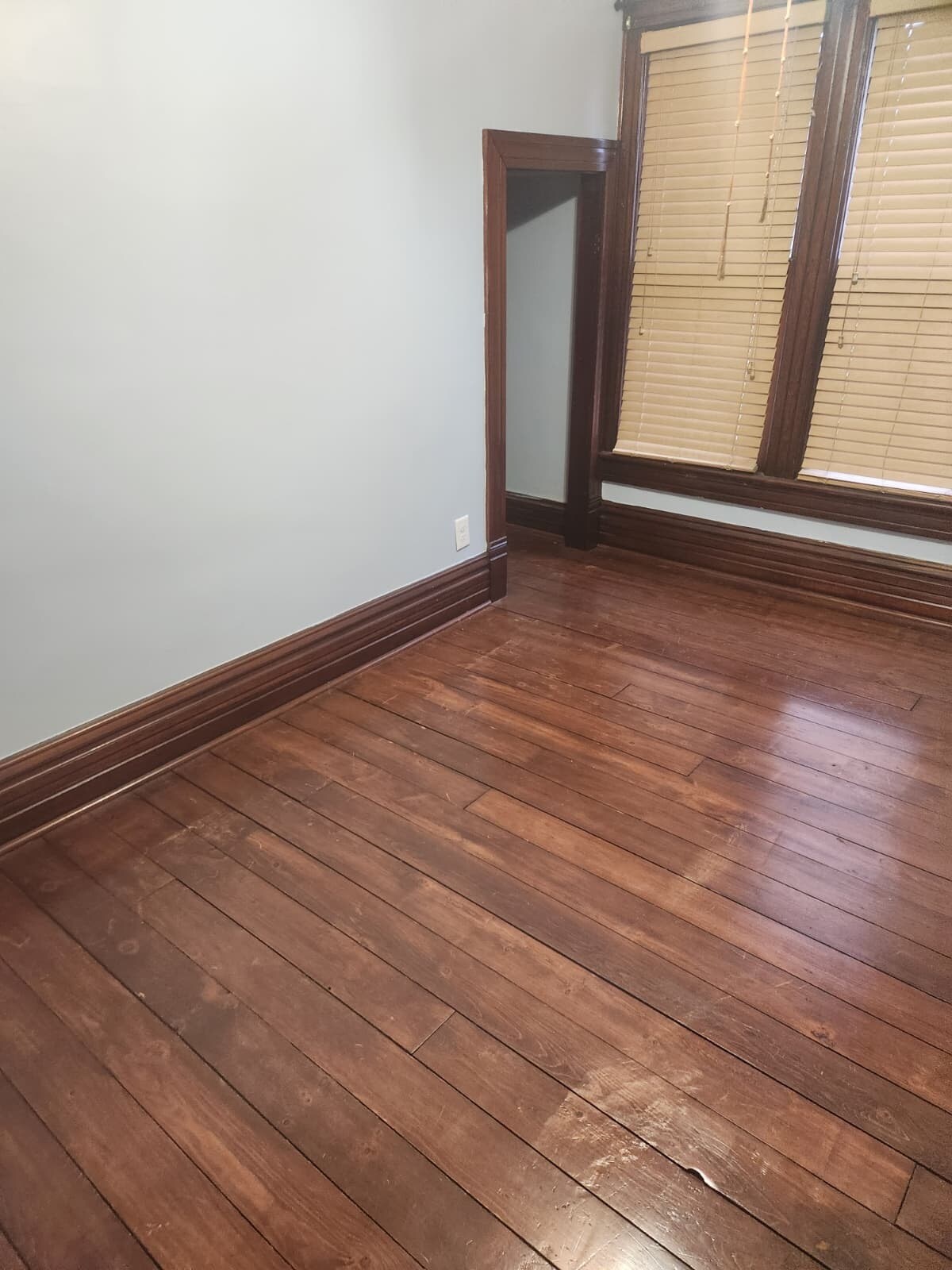 Building Photo - 1120 E Jackson St