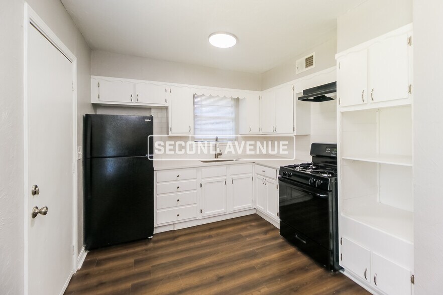 Building Photo - 320 NW 84th St