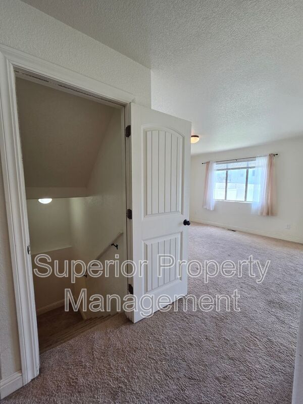 Building Photo - 3921 Gunsmoke Rd