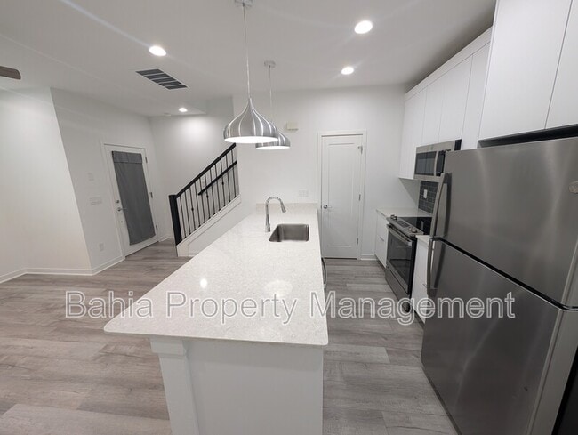 Building Photo - 2108 E 22nd Ave.