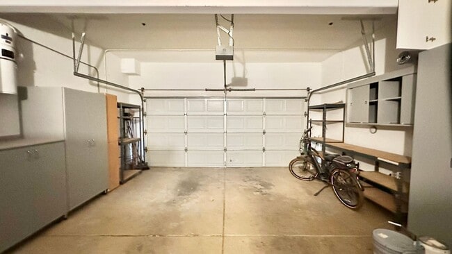 Building Photo - Stunning Two-Story Estate Home in the Gate...