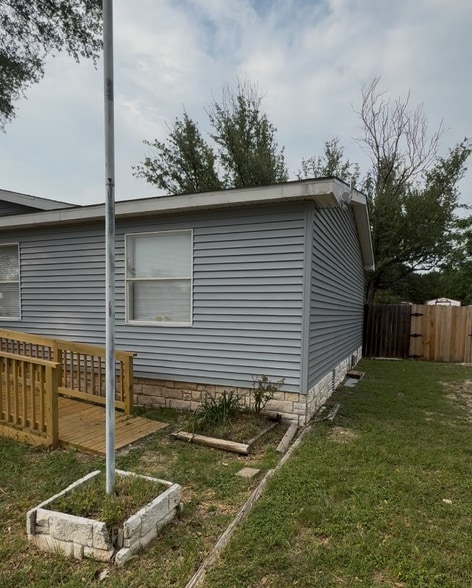 Building Photo - 236 Rosemont