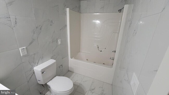 Building Photo - 1729 Centre Ave