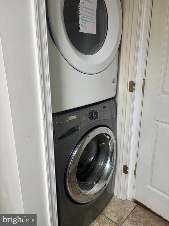 Building Photo - 1625 Edgley St