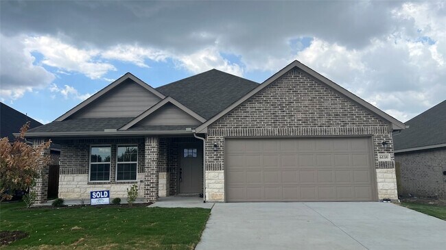 Primary Photo - 6110 Coles Ln