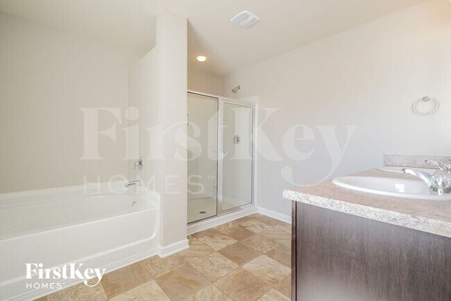 Building Photo - 261 Chesser Reserve Dr