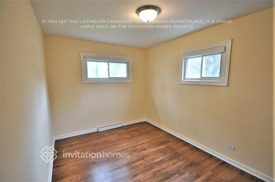 Building Photo - 368 N Biermann Ave